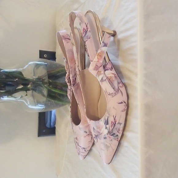 NANETTE Lepor 2" Slingback Heels. Size 8 - Picture 4 of 10
